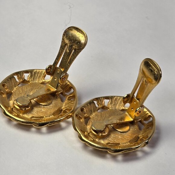 Vintage Blue Enamel Gold Tone Clip On Earrings Made in USA Retro Glam Jewelry - Picture 5 of 13